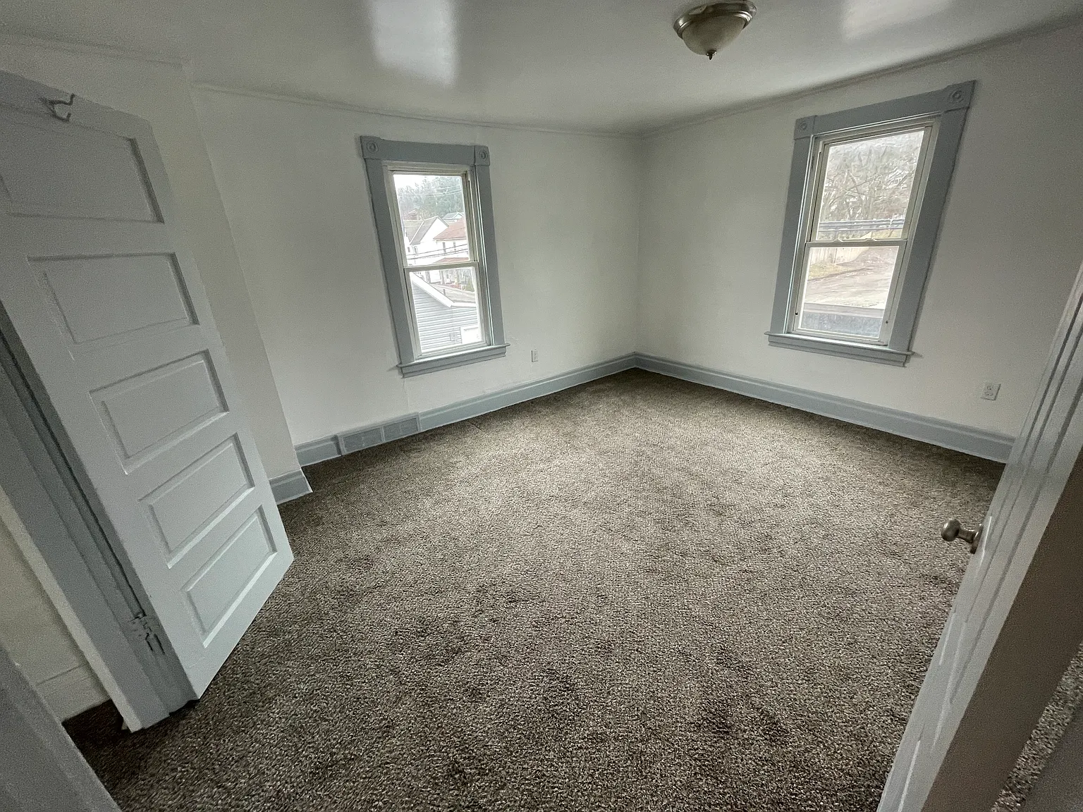 2 bed, 850 sqft, $750 — Photo 4