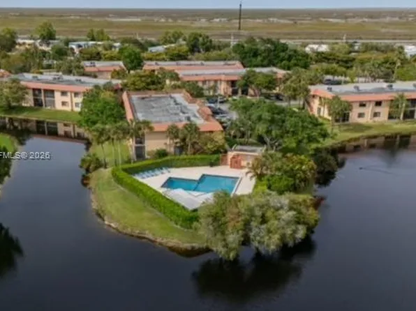 182 Lakeview Dr APT 204, Fort Lauderdale, FL 33326