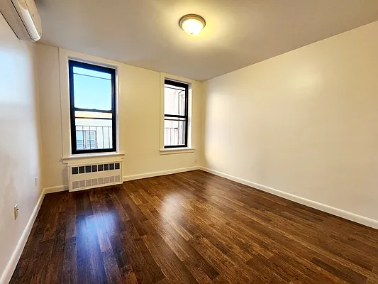 Rented by Brooklyn Property Group LLC | media 8