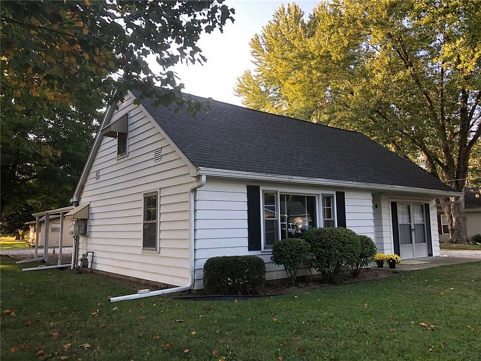 1st image of 507 List St