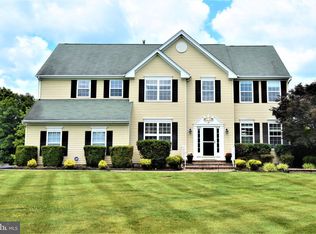 26 Ferris Wheel Dr, Lambertville, NJ 08530