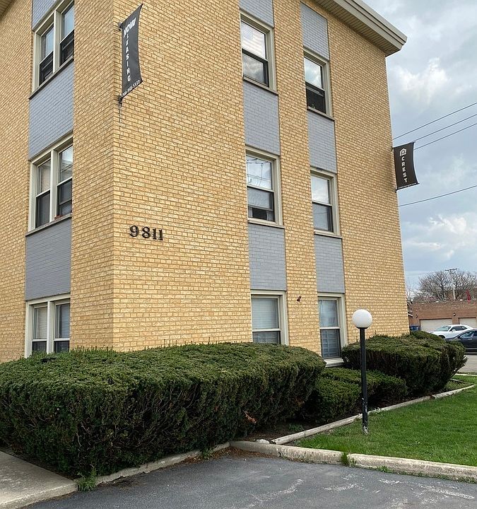 1st image of 9811 S Kedzie Ave #2F