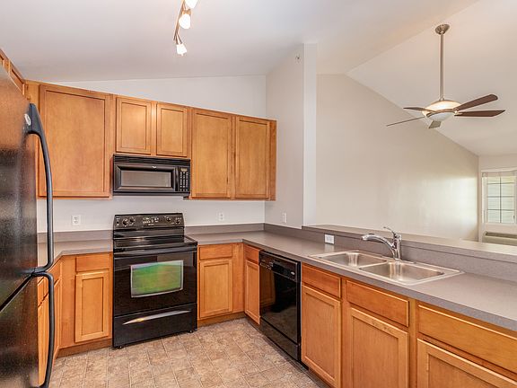 4th image of 122 Bertram Dr Unit N