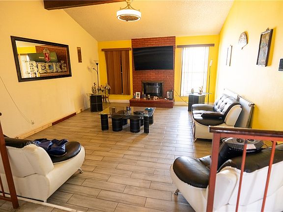 4th image of 3760 La Junta Dr