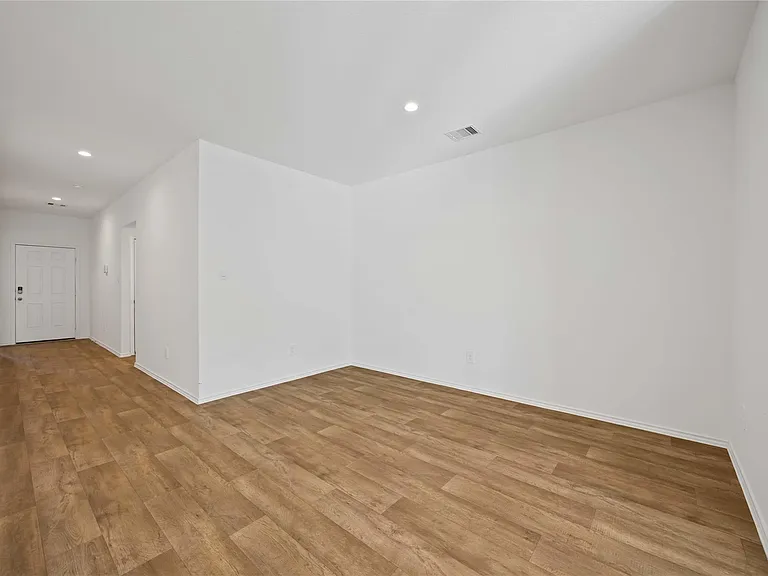 3719 Lanercost Ln — Photo 4
