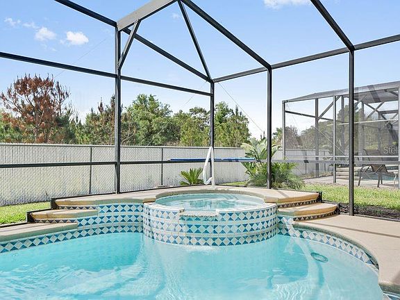 4th image of 8000 Acadia Estates Ct