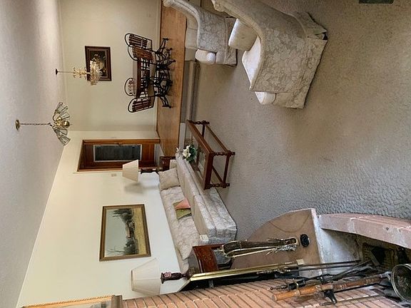 2nd image of 267 Oakridge Dr