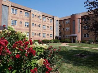 5823 Lindenwood Ave APT 2W, Saint Louis, MO 63109