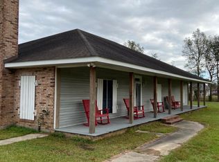 121 Ponderosa Ln, Lafayette, LA 70508