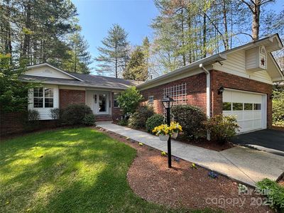 3 Pebble Beach Ct, Etowah, NC, 28729