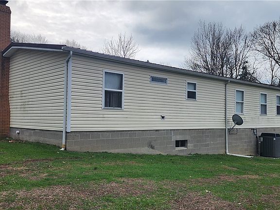 4th image of 1374 Saltsburg Rd