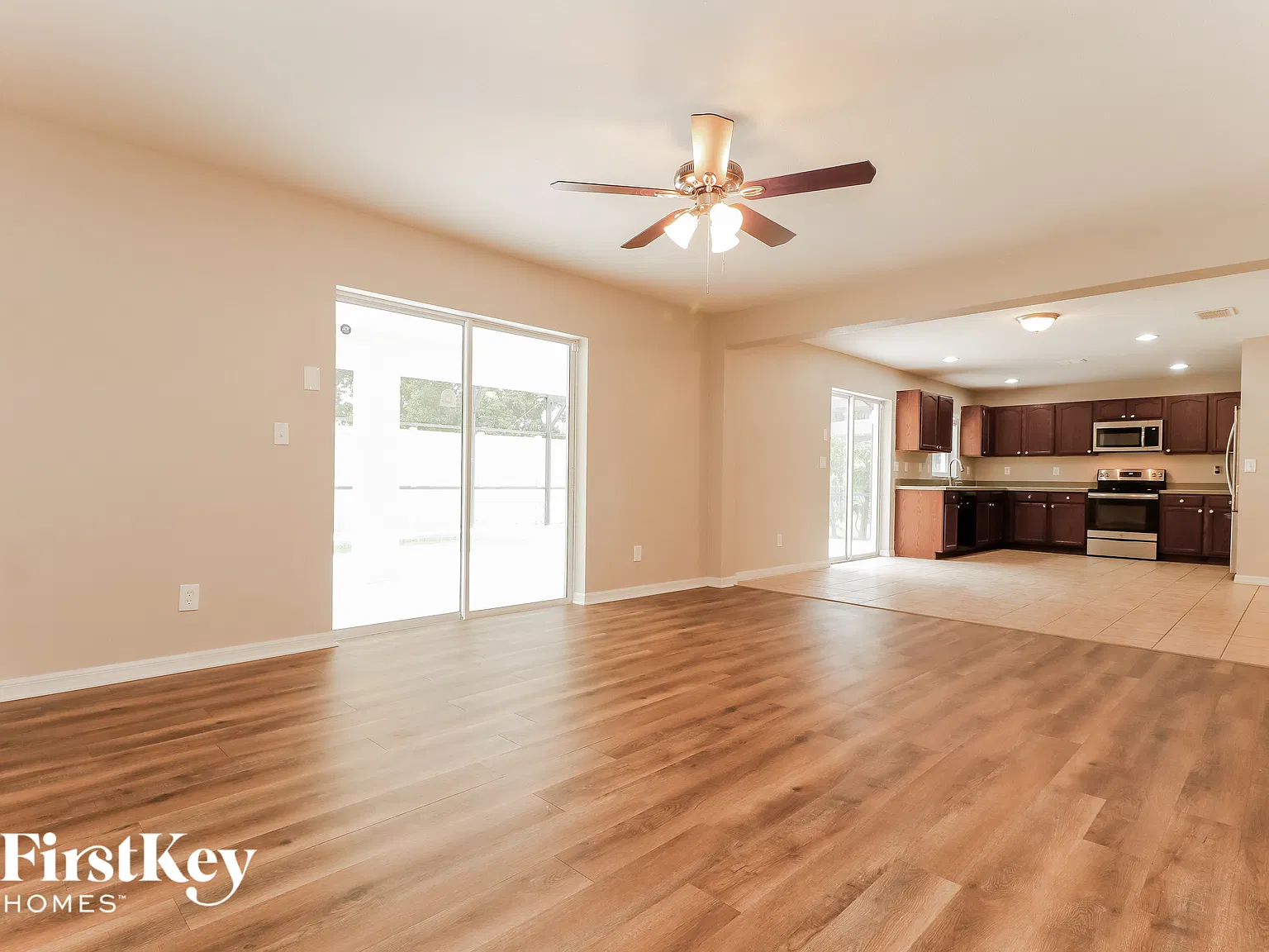 4 bed, 3.0 bath, 2059 sqft, $2,705 — Photo 3