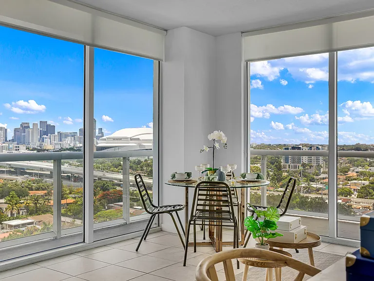 Pier 19 Residences and Marina — Photo 7