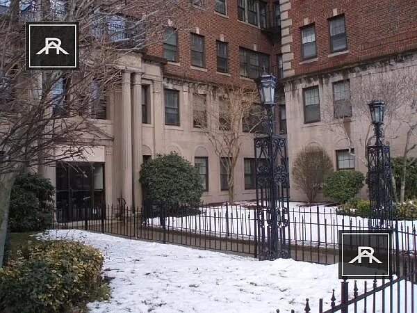 2001 Commonwealth Ave #33 — Photo 8