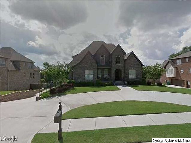 1st image of 825 Vanessa Dr