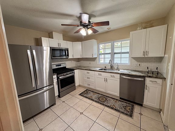 5th image of 301 N Washington Ave