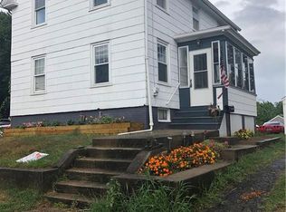 80 Greenwood St, Cranston, RI 02910