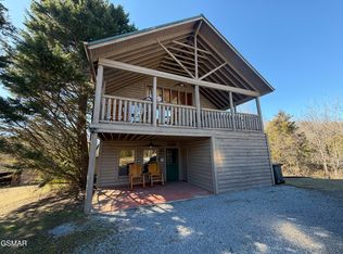 1030 E Madison Dr, Sevierville, TN 37876