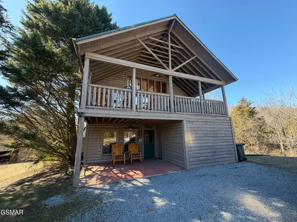 1030 E Madison Dr, Sevierville, TN 37876