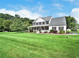 4350 Still Ct, Slatington, PA 18080