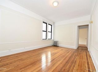 2205 37th St APT 3F, Astoria, NY 11105