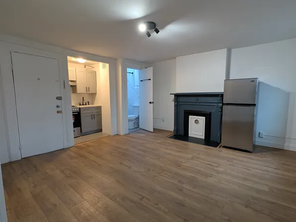 71 Downing Street image 1 of 7