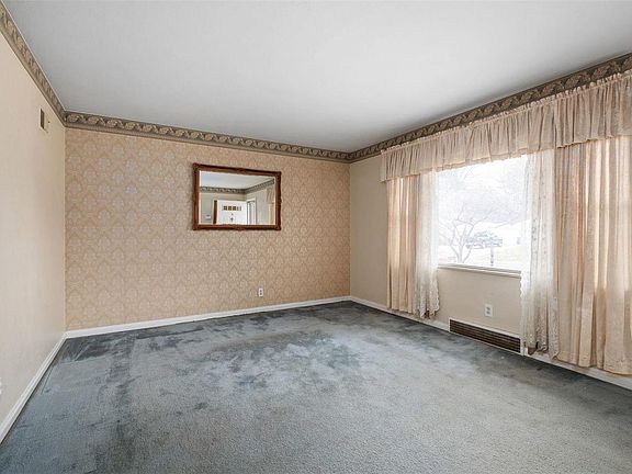 2nd image of 18 Olympia Dr