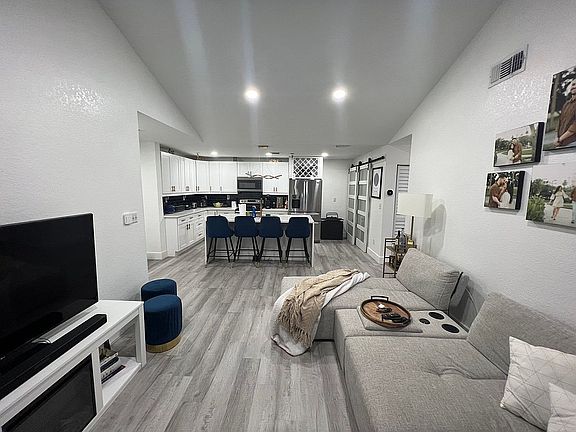 5th image of 10265 Gandy Blvd N APT 1516