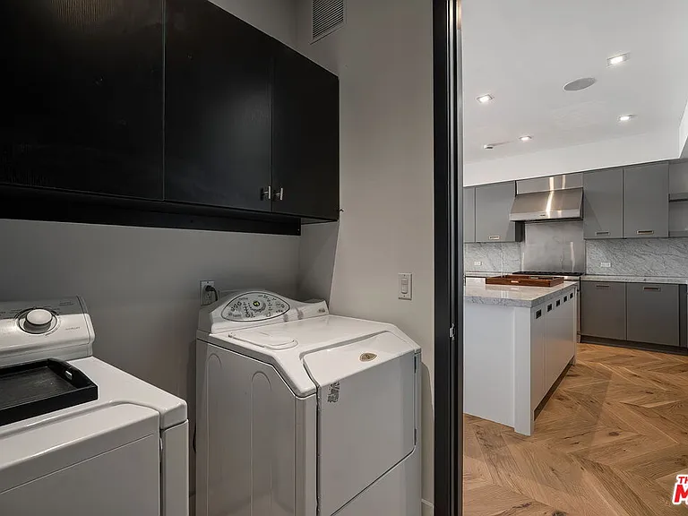 17351 Sunset Blvd #402A — Photo 15