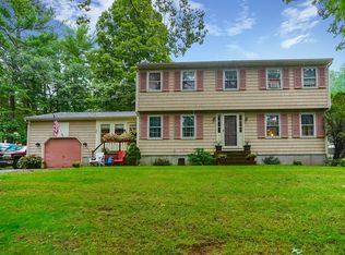 7 Pomfret Rd, Chelmsford, MA 01824