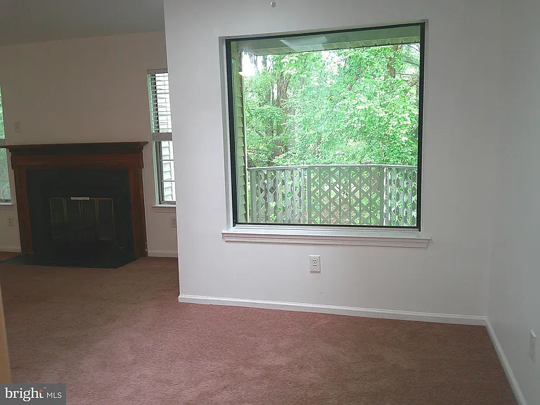 308 Diamond Dr — Photo 4