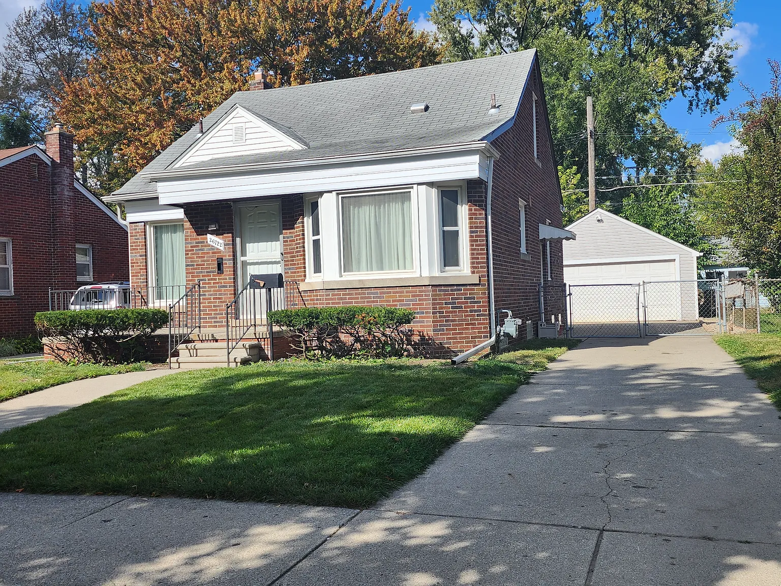 3 bed, 1050 sqft, $1,780 — Photo 1
