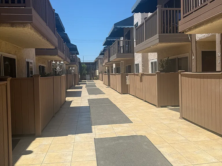 2852 Sawtelle Blvd — Photo 8