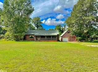 2281 Township Road 1380, Oquawka, IL 61469