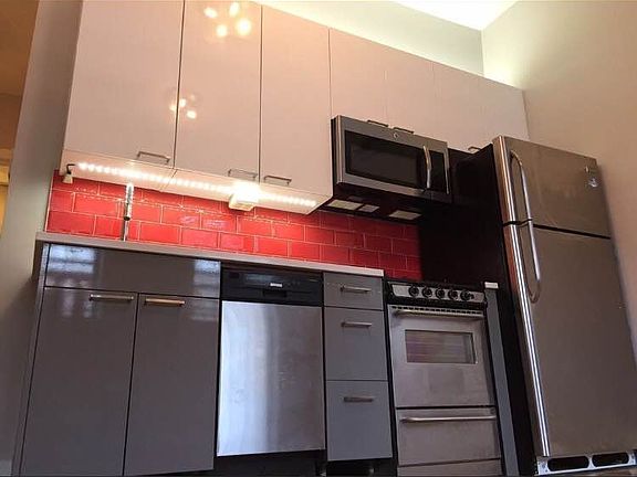 5th image of 1916 Prospect Pl APT 1L