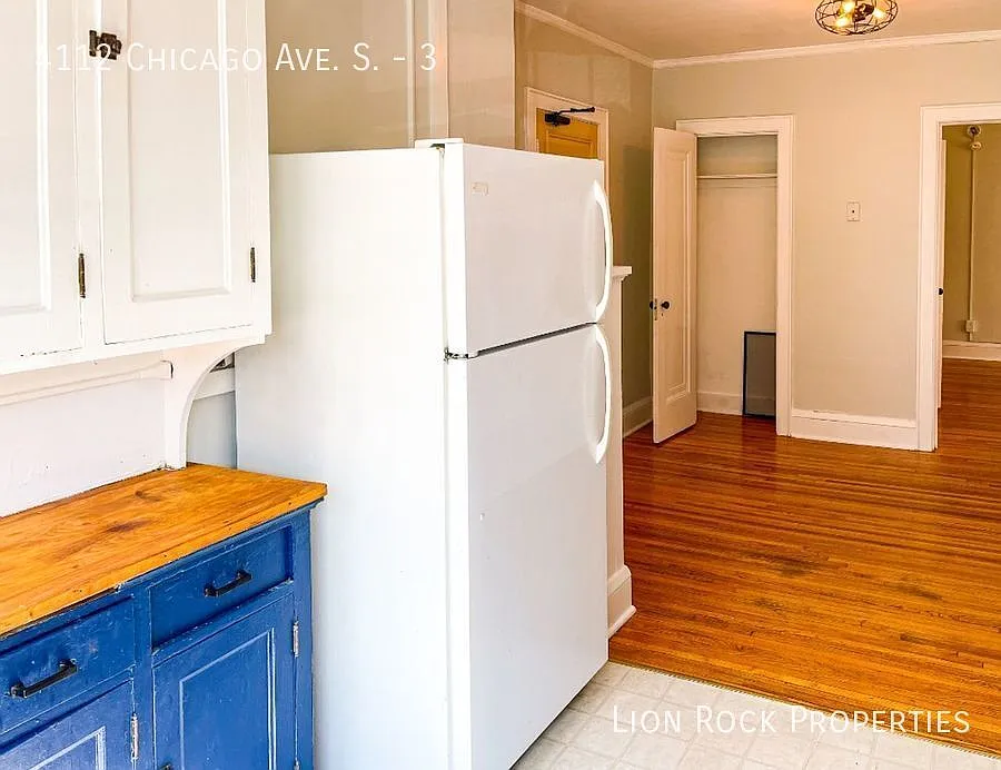 Photo 2 of 17 - 4112 Chicago Ave S #3 - Minneapolis, MN Building Photo - 4112 Chicago Ave S #3