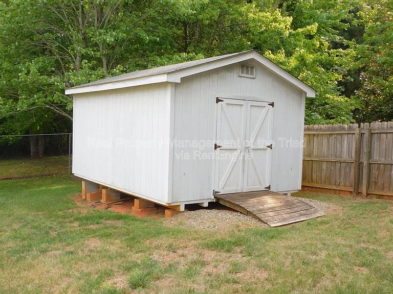 2804 Mitchell Wood Dr — Photo 27