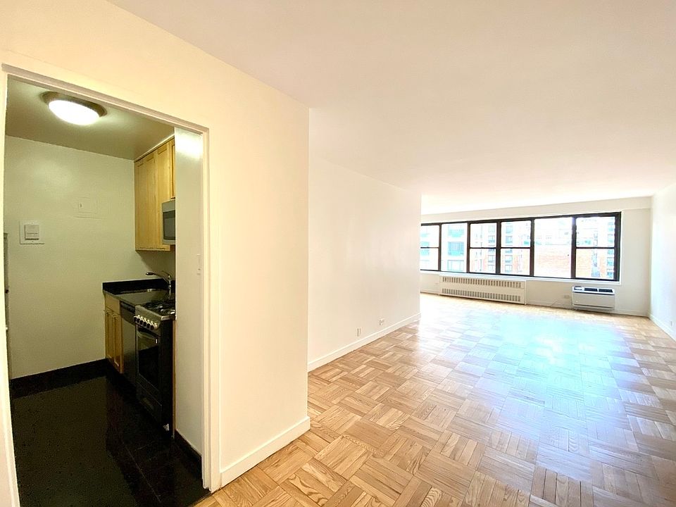 1st image of 145 4th Ave APT 9