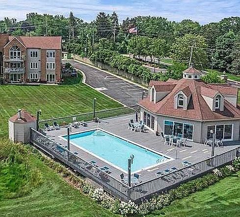Pool and clubhouse