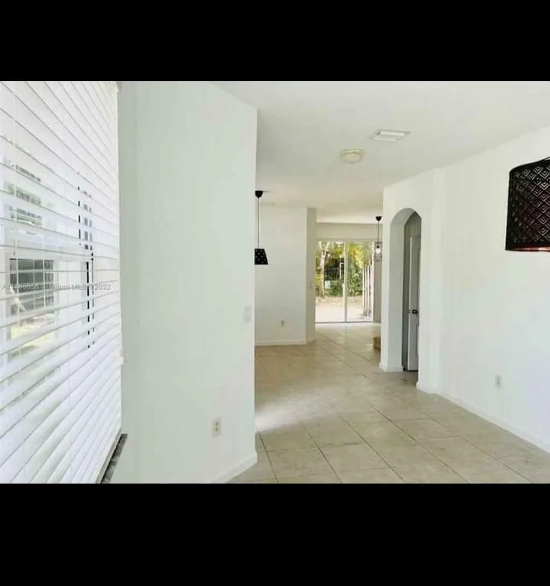 3 bed, 2.5 bath, $3,100 — Photo 4
