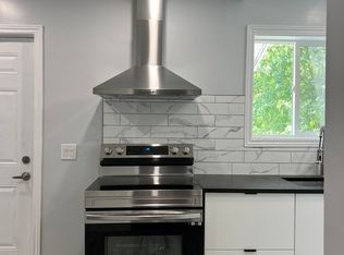 923 Curry Ave, Windsor, ON N9B 2C3