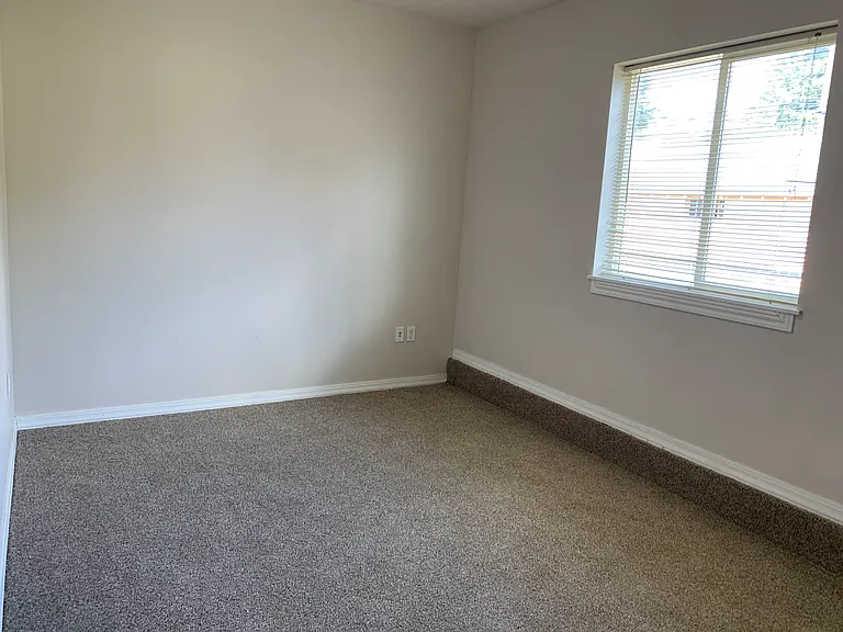 303 E Augusta Ave #2 — Photo 17