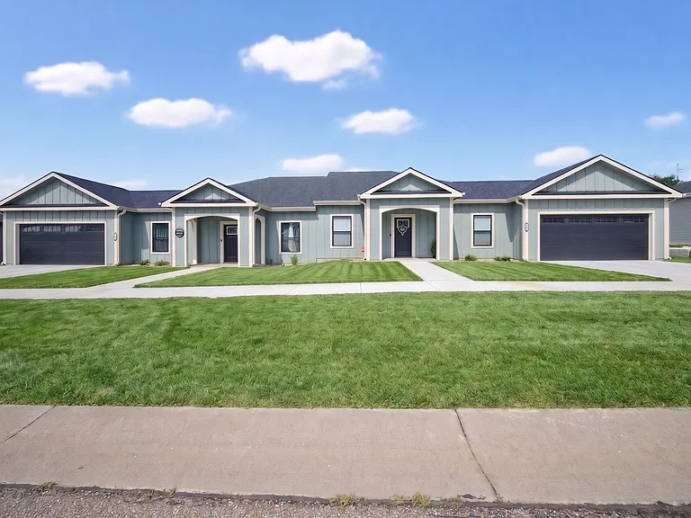 1704 Kenneth Dr — Photo 23