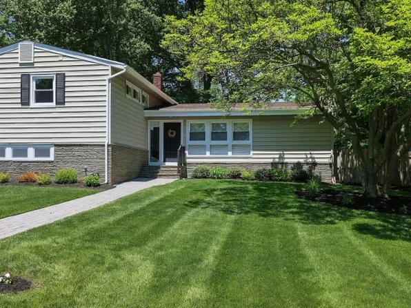 324 Longview Dr, Mountainside Boro, NJ 07092