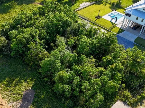 1358 N Beach Blvd, Bay Saint Louis, MS 39520