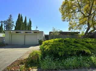 878 Ferngrove Dr, Cupertino, CA
