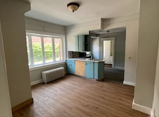 565 Summit Ave APT 1, Schenectady, NY 12307