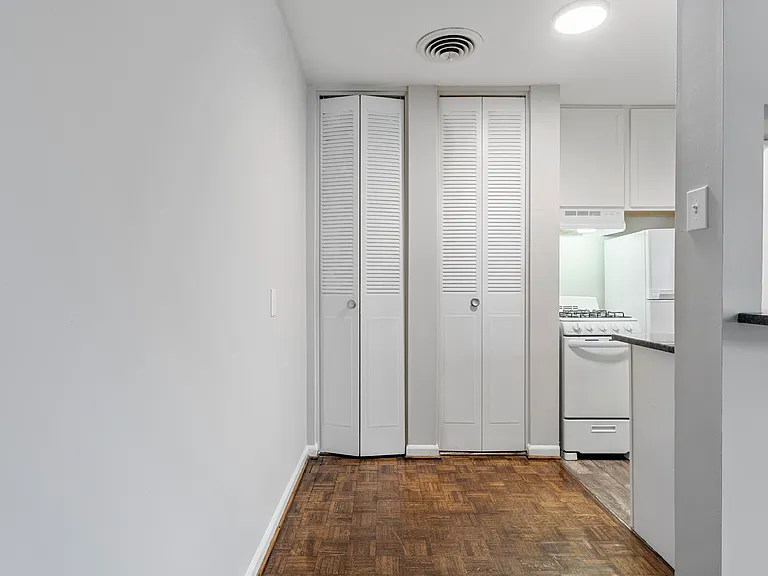 3415 Grove Ave #J — Photo 11
