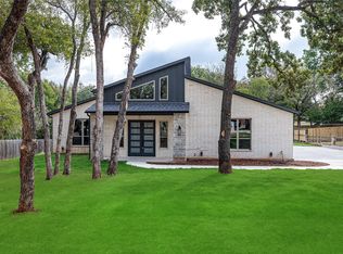 9703 Rosalie Ct, Granbury, TX 76049