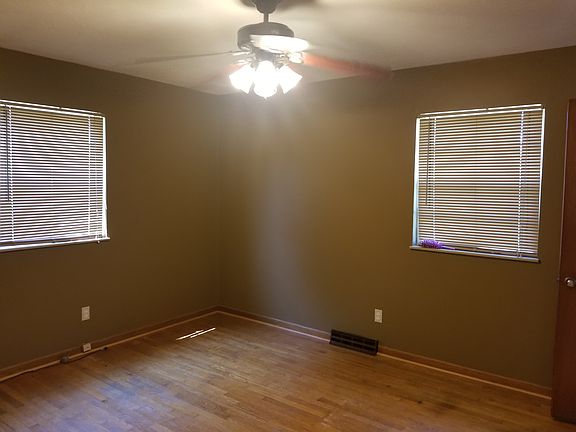 4th image of 416 Greencrest Dr